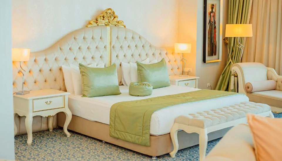 هتل جی آر دبلیو ولموند باتومی